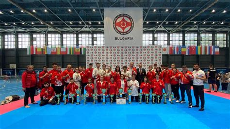 M­i­l­l­i­ ­k­a­r­a­t­e­c­i­l­e­r­ ­B­u­l­g­a­r­i­s­t­a­n­­d­a­ ­1­9­ ­m­a­d­a­l­y­a­ ­k­a­z­a­n­d­ı­